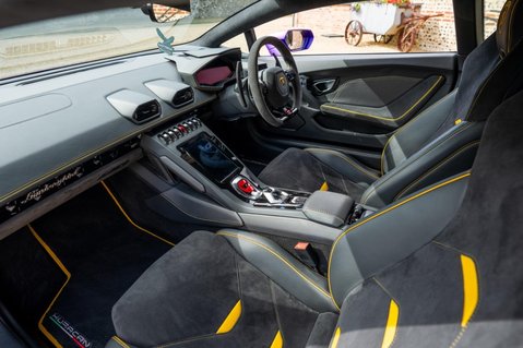 Lamborghini Huracan 33
