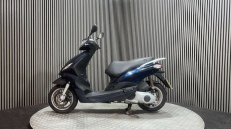 Piaggio Fly 2015 ONLY 8K RUNNING PROJECT SCOOTER SPARES OR REPAIR 125CC 4