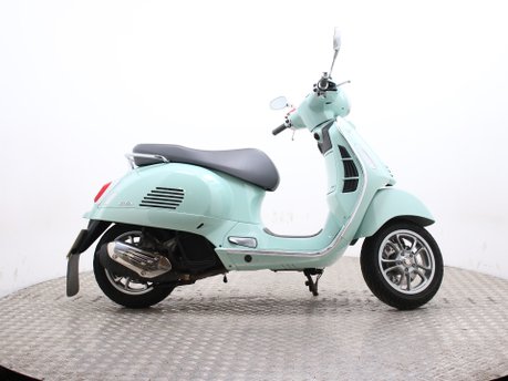 Piaggio Vespa GTS VESPA GTS 125