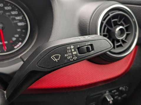 Audi Q2 TFSI SPORT 24