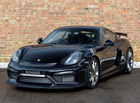 Porsche Cayman GT4 6