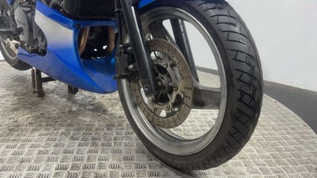 Kawasaki GPZ 2000 ONLY 20K CLEAN PROJECT BIKE SPARES OR REPAIR 500CC 10