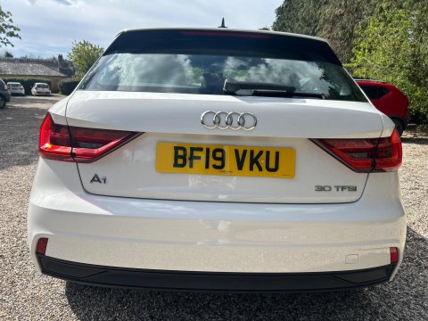 Audi A1 1.0 TFSI 30 SE Sportback Euro 6 (s/s) 5dr 7