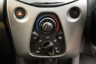 Toyota Aygo VVT-I X-PLAY X-SHIFT 33