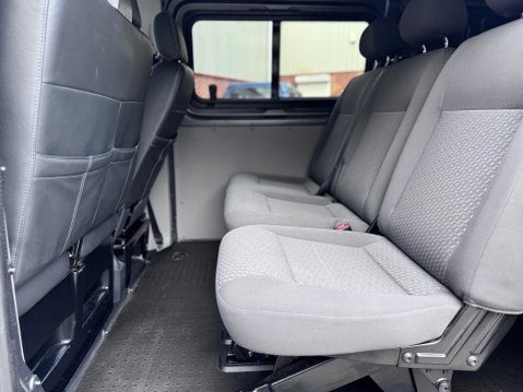 Volkswagen Transporter 2.0 BiTDI T32 Highline Panel Van 4dr Diesel DSG L1 H1 (214 g/km, 178 bhp) 37