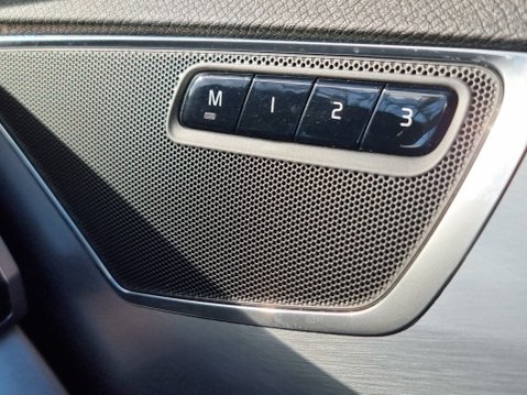 Volvo XC90 D5 POWERPULSE MOMENTUM AWD 60