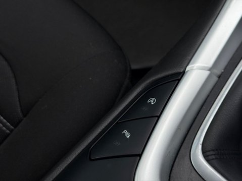 Ford Mondeo 1.5 TDCi ECOnetic Zetec Euro 6 (s/s) 5dr 64