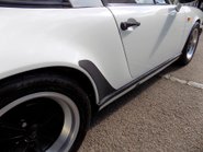 Porsche 911 CARRERA 3.2 TARGA 22
