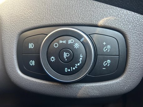 Ford Transit Connect 240 LIMITED TDCI 17