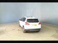 Peugeot 2008 E-HDI FELINE 4