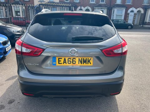 Nissan Qashqai 1.2 DIG-T Tekna 2WD Euro 6 (s/s) 5dr 5
