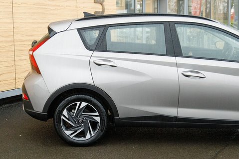Hyundai BAYON T-GDI SE CONNECT DCT MHEV 7