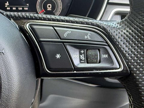 Audi A4 2.0 A4 Black Edition 35 TDI MHEV Semi-Auto 5dr 44