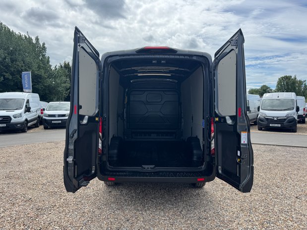 Ford Transit AUTO MWB [SOLD SM] L2H2 Medium Roof Limited 350 Air Con Alloys Sensors EURO 8