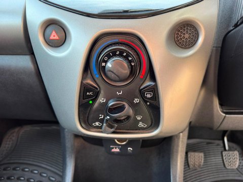 Peugeot 108 1.0 VTi Active Euro 5 5dr Euro 5 44