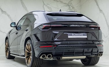 Lamborghini Urus S 3