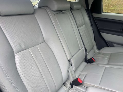 Land Rover Discovery Sport 2.0 Discovery Sport SE Tech TD4 Auto 4WD 5dr 9