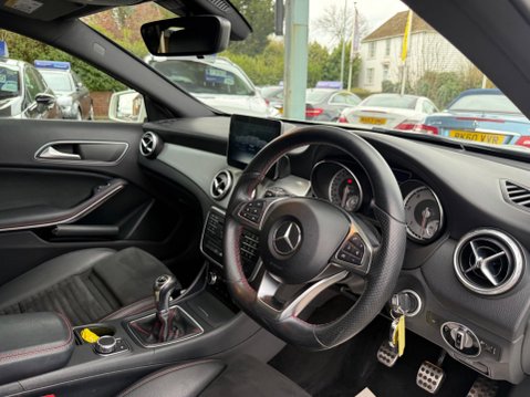 Mercedes-Benz GLA 2.1 GLA200d AMG Line Euro 6 (s/s) 5dr 34