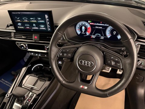 Audi A4 2.0 TFSI 35 Black Edition S Tronic Euro 6 (s/s) 4dr 10