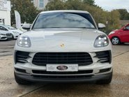 Porsche Macan PDK 11