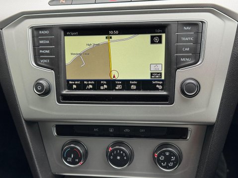 Volkswagen Passat 2.0 TDI BlueMotion Tech SE Business Euro 6 (s/s) 5dr 9