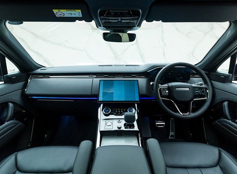 Land Rover Range Rover Sport P440e Dynamic SE 18
