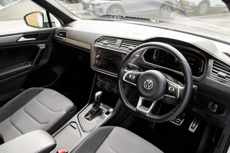 Volkswagen Tiguan R-LINE TECH TDI DSG