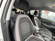 Hyundai KONA PREMIUM 10