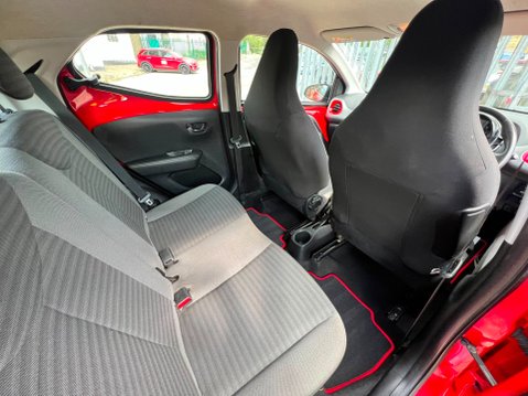 Toyota Aygo VVT-I X-PLAY 45
