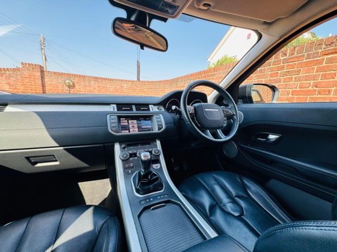 Land Rover Range Rover Evoque 2.2 SD4 Pure Tech SUV 5dr Diesel Manual 4WD Euro 5 (s/s) (190 ps) 15