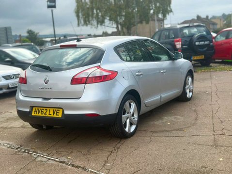 Renault Megane 1.6 16V Dynamique TomTom Hatchback 5dr Petrol Manual Euro 5 (110 ps) 6