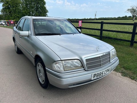 Mercedes-Benz C Class 1.8 C180 Elegance 4dr 3