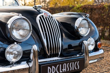 Jaguar XK 140 Drop-Head Coupe 15