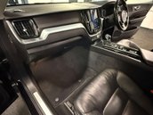 Volvo XC60 2.0 XC60 Momentum D4 AWD Auto 4WD 5dr 46
