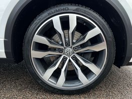 Volkswagen T-Roc 1.5 T-Roc R-Line TSi Evo Semi-Auto 5dr 15