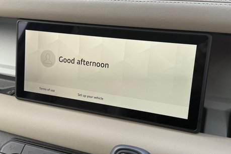 Land Rover Defender XS EDITION 43