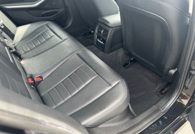 BMW 3 Series 318D SPORT 30