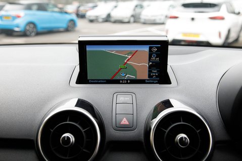 Audi A1 SPORTBACK TFSI SPORT NAV 27