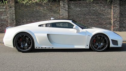 The Noble M600 colour selector 