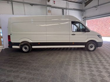 Volkswagen Crafter 2.0 Crafter CR35 Trendline TDI Auto LWB 3