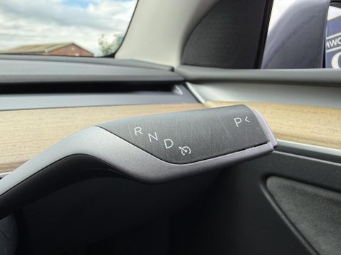 Tesla Model Y (Dual Motor) Long Range SUV 5dr Electric Auto 4WDE (384 bhp) 34