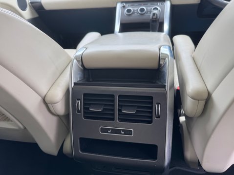 Land Rover Range Rover Sport SDV6 HSE DYNAMIC 33