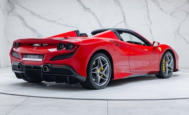Ferrari F8 Spider 3