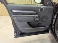 Land Rover Discovery 3.0 Discovery R-Dynamic HSE MHEV Auto 4WD 5dr 40