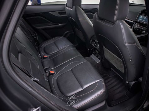 Jaguar F-Pace 3.0 F-PACE V6 S AWD D Auto 4WD 5dr 18