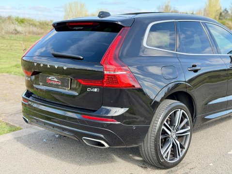 Volvo XC60 2.0 D4 R-Design Pro Auto AWD Euro 6 (s/s) 5dr 9