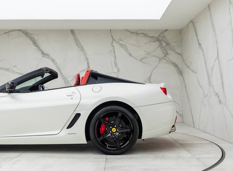 Ferrari 599 SA Aperta 46