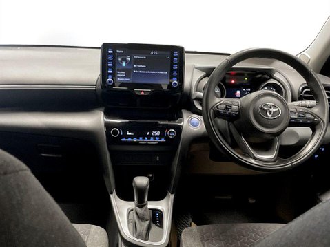 Toyota Yaris Cross 1.5 VVT-h Icon SUV 5dr Petrol Hybrid E-CVT Euro 6 (s/s) (116 ps) 19