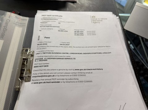 Aston Martin Vantage 4.3 Vantage V8 Auto 2dr ROADSTER 124