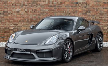 Porsche Cayman GT4 6